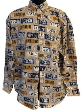 Men's 100% Cotton Tan Beige License Plate Print Button-Down Shirt Small